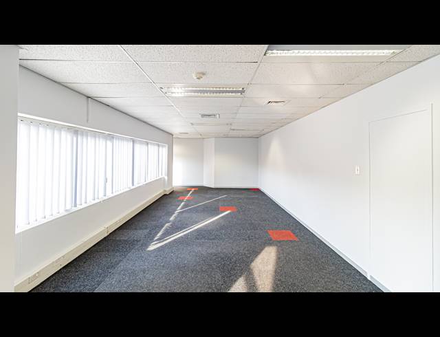822M² OFFICE TO LET IN PARKTOWN